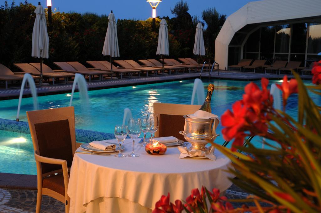 Palace Hotel Milano Marittima Esterno foto