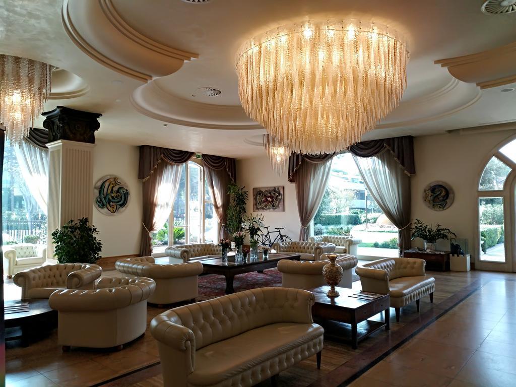 Palace Hotel Milano Marittima Esterno foto