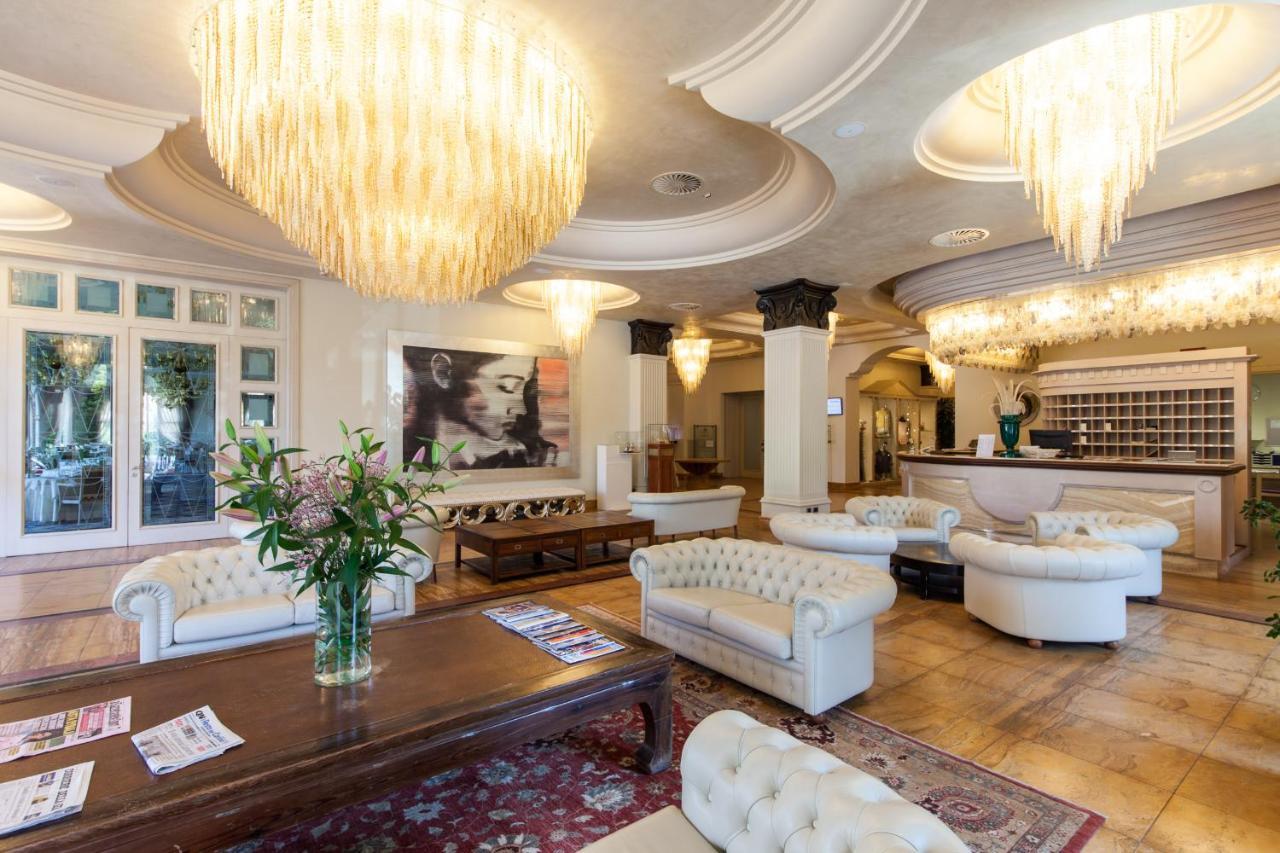 Palace Hotel Milano Marittima Esterno foto